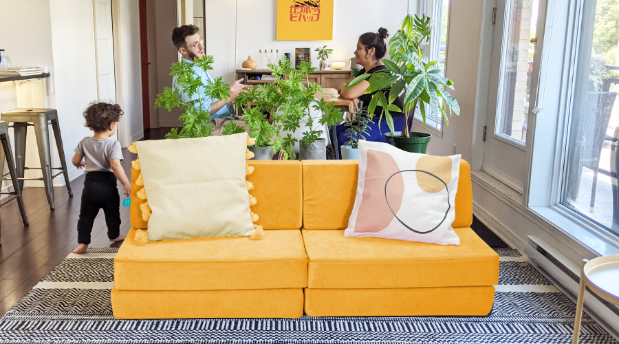 6 Easy and Surprising Ways to Mix Colours with the 'Honey Hop' Play Couch